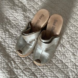 Gee WaWa platform mules